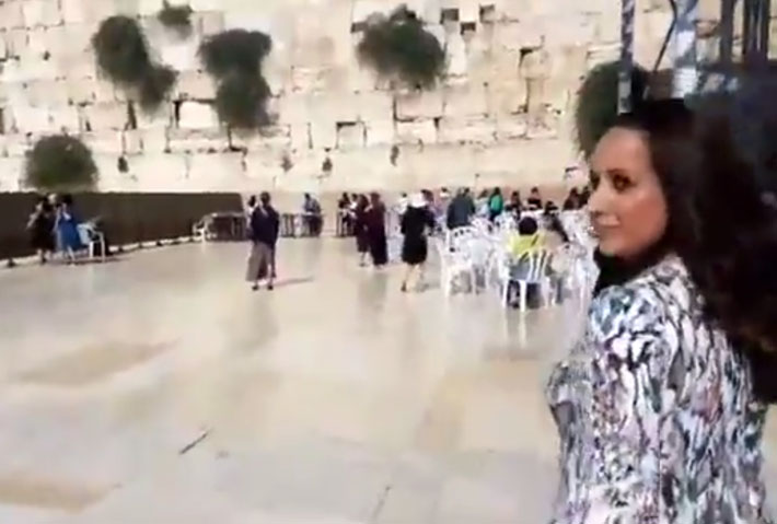 Yonit Rothchild visits the Western Wall 