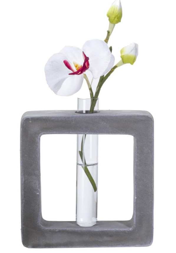 bud vase - square.jpg